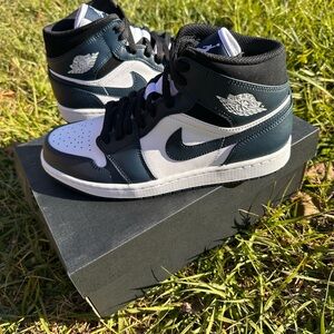 Jordan 1; Mid Armory Navy Men's Sneakers